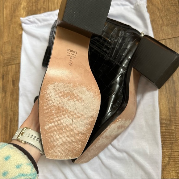 Schutz Black size 8 Leather Boots Heiress Croc Embossed Block Heel - Picture 8 of 8